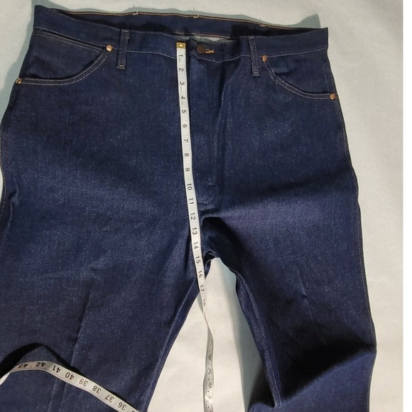 Vintage Wrangler Jeans Dark Denim Straight Leg Classic Fit Pants Size 42 New - Picture 5 of 7